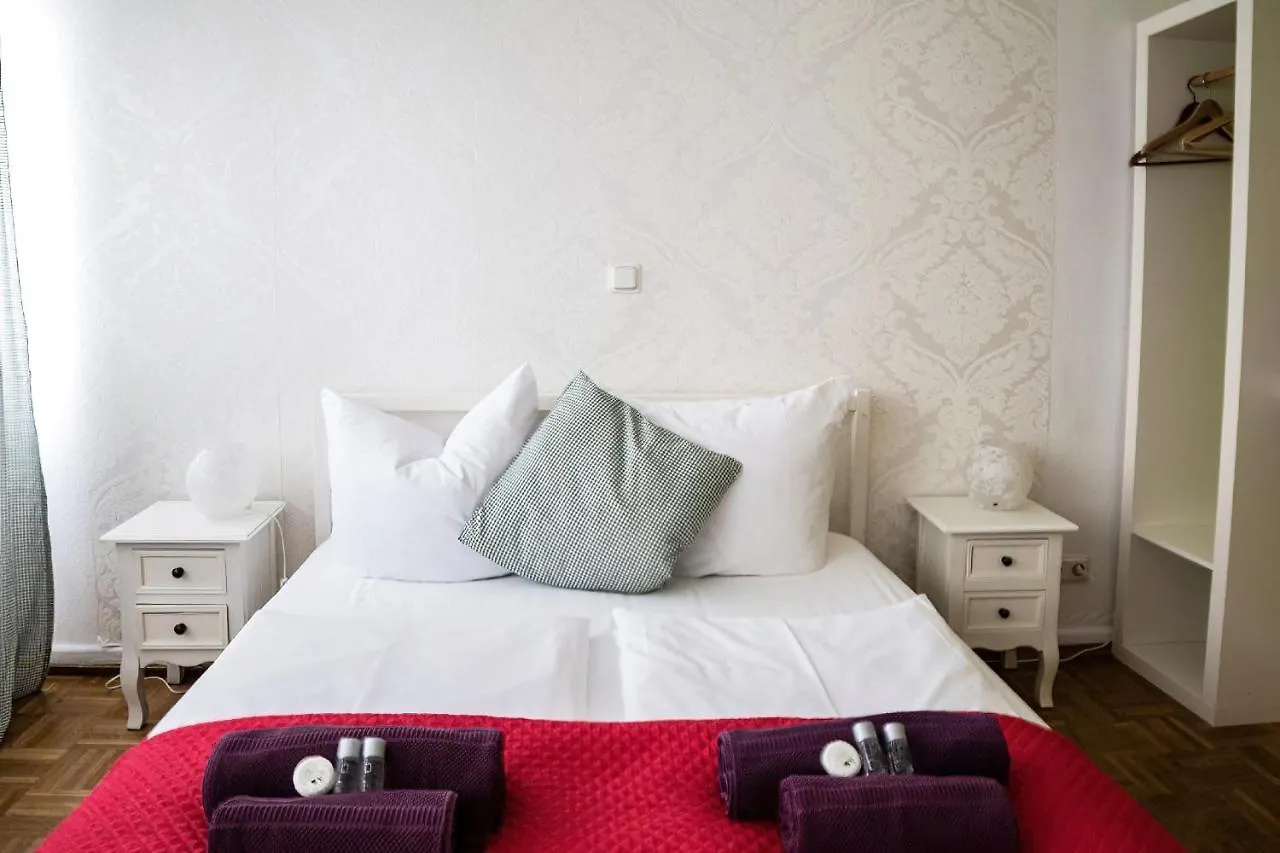 B&B My Place Mit Fruehstueckspaket - With Breakfastbox location